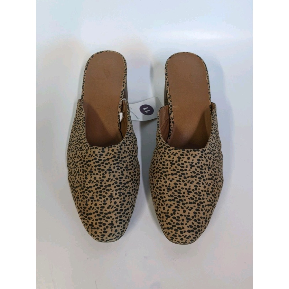 Universal Thread Leopard Print Tan and Black Slip-On Mules - Picture 6 of 8